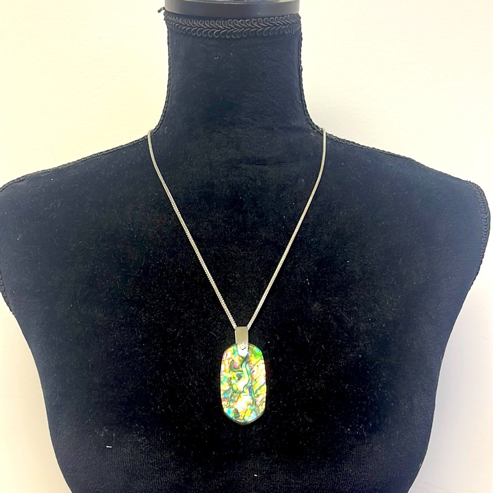 Kendra Scott Necklace